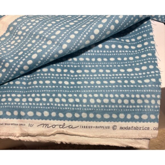 Cotton Fabric Bundle Blues 2 Fat Quarter 2 Yards Various Patterns Moda Camelot - Picture 10 of 12